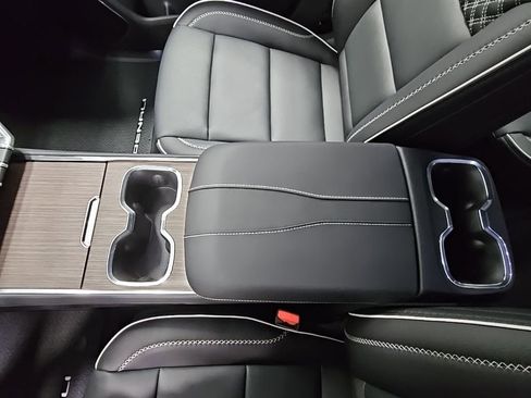 New 2026 GMC Acadia Denali w/ Super Cruise Package image 21