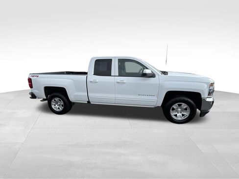 Used 2019 Chevrolet Silverado 1500 LT AWD/4WD image 28