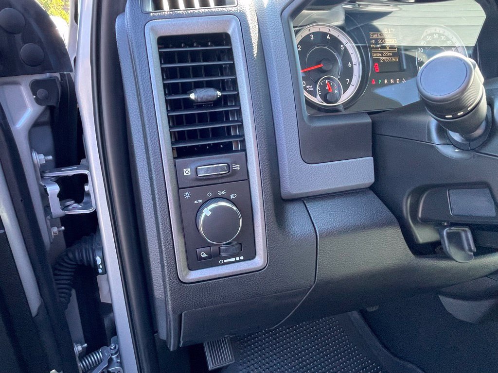 Used 2019 RAM 1500 Tradesman w/ Chrome Plus Package RWD image 12