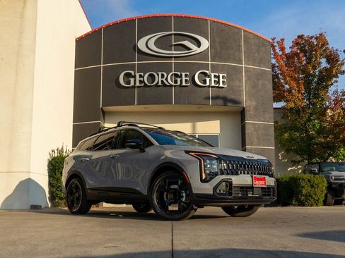 New 2026 Kia Sportage X-Line w/ X-Line Technology Package AWD/4WD image 1