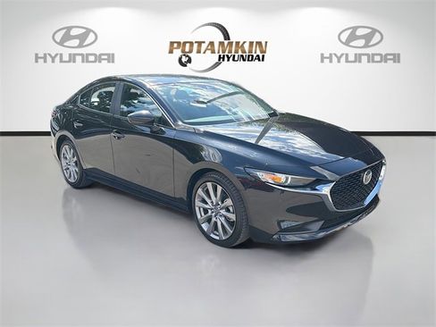 Used 2021 MAZDA MAZDA3 s image 3