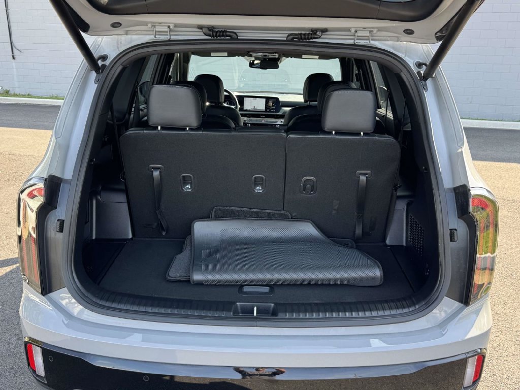 Used 2024 Kia Telluride EX X-Line AWD/4WD image 16