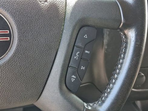Used 2023 GMC Savana 2500 Extended w/ Driver Convenience Package RWD image 8
