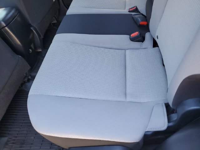 Used 2018 Toyota RAV4 XLE AWD/4WD image 28