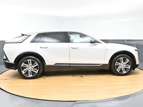 Used 2024 Cadillac Lyriq Tech RWD image 52