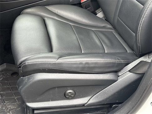 Used 2022 Mercedes-Benz GLC 300 4MATIC image 17