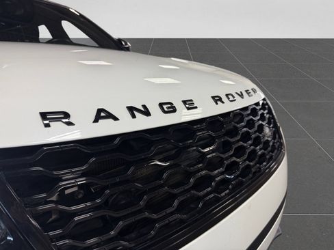 Used 2019 Land Rover Range Rover Velar S AWD/4WD image 43