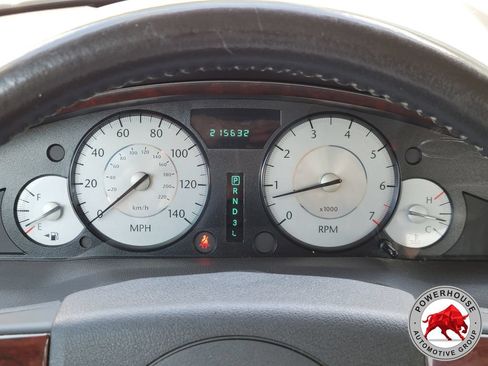 Used 2009 Chrysler 300 Touring RWD image 30