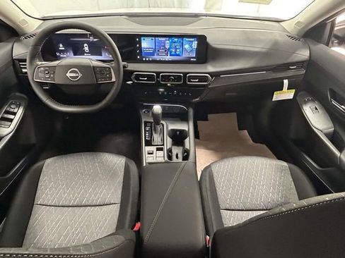 New 2026 Nissan Sentra SV FWD image 9