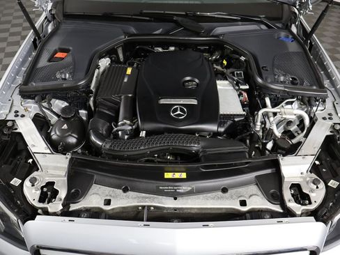 Used 2017 Mercedes-Benz E 300 4MATIC image 57