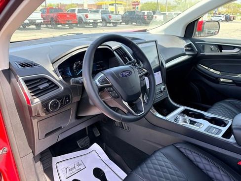 Used 2024 Ford Edge Titanium w/ Equipment Group 301A AWD/4WD image 19