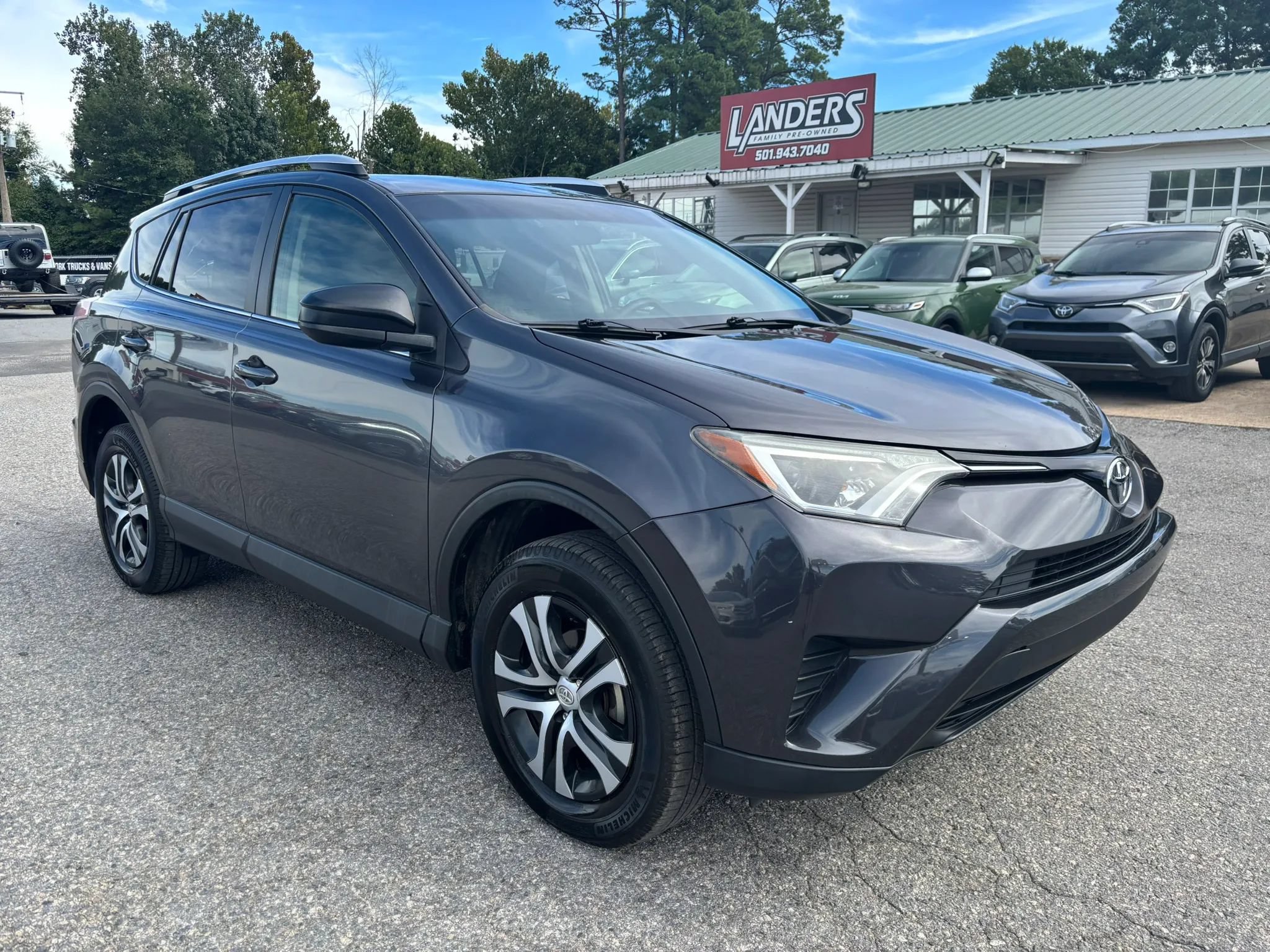 Used 2016 Toyota RAV4 LE FWD image 7