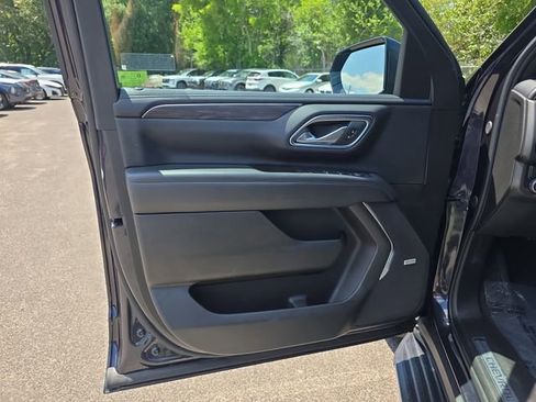 Used 2024 Chevrolet Tahoe LT RWD image 24
