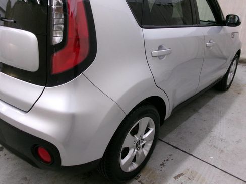 Used 2018 Kia Soul Base 4dr Crossover 6A image 7