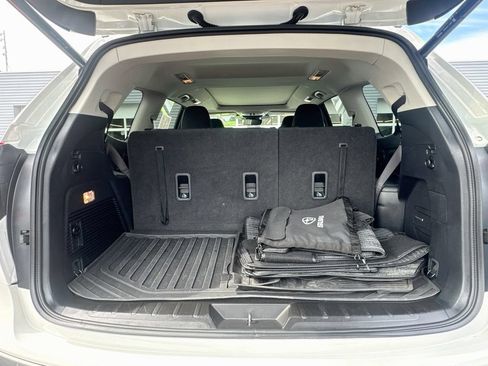 Used 2024 Subaru Ascent Limited w/ Technology Package AWD/4WD image 26