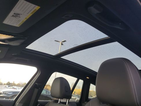 Certified 2024 BMW X3 xDrive30i w/ Premium Package image 8