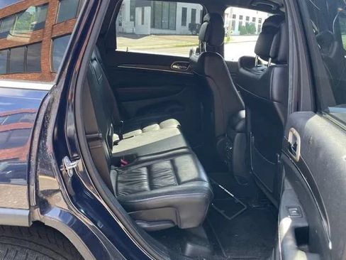 Used 2014 Jeep Grand Cherokee Limited AWD/4WD image 25