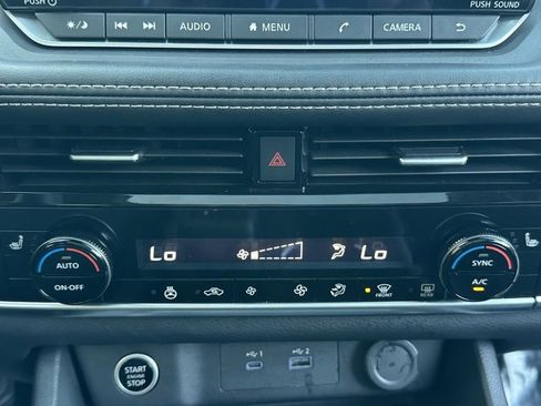 Used 2023 Nissan Rogue SV w/ SV Premium Package image 35