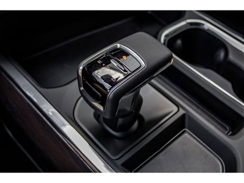 New 2026 GMC Sierra 1500 SLT w/ SLT Premium Plus Package image 30