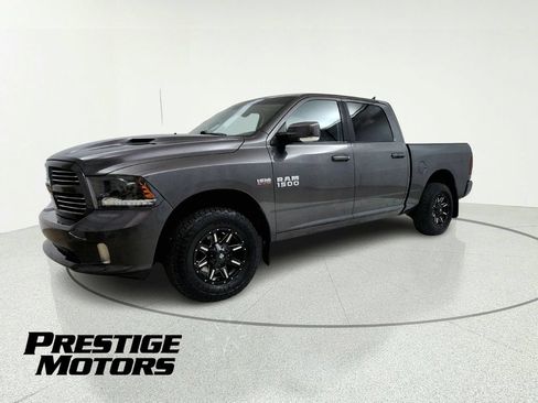 Used 2018 RAM 1500 Sport w/ Sport Premium Group AWD/4WD image 4