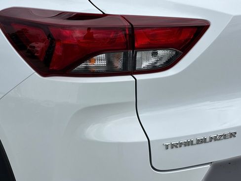 Used 2025 Chevrolet TrailBlazer LT image 11