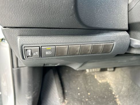 Used 2023 Toyota Corolla LE FWD image 13