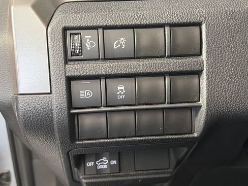 Used 2024 Toyota Tacoma SR5 AWD/4WD image 24