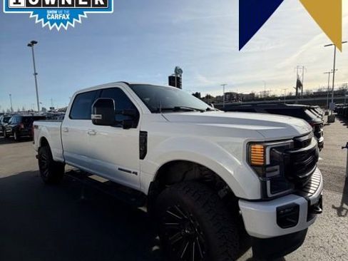 Certified 2022 Ford F350 Lariat w/ Black Appearance Package image 9