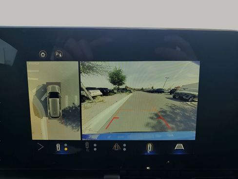 Used 2025 Chevrolet Equinox RS w/ Safety and Technology Package image 43