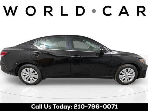 Used 2025 Nissan Sentra S image 15