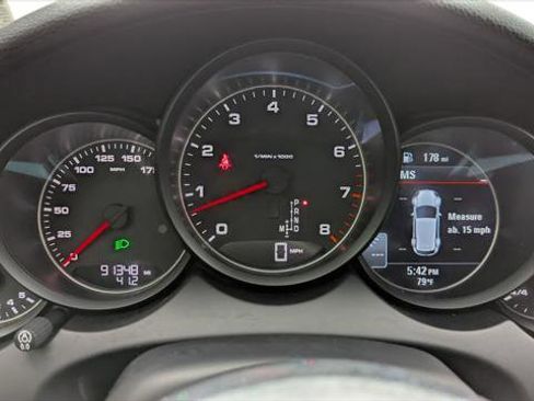 Used 2016 Porsche Cayenne AWD/4WD image 26