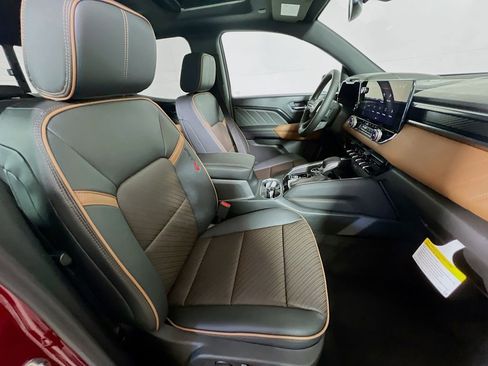 New 2026 GMC Canyon AT4 AWD/4WD image 23