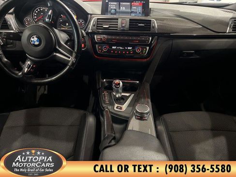Used 2018 BMW M3 RWD image 25