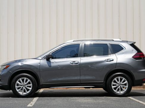 Used 2020 Nissan Rogue SV AWD/4WD image 8