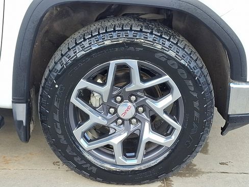 Used 2023 GMC Sierra 1500 SLT w/ SLT Premium Package image 8