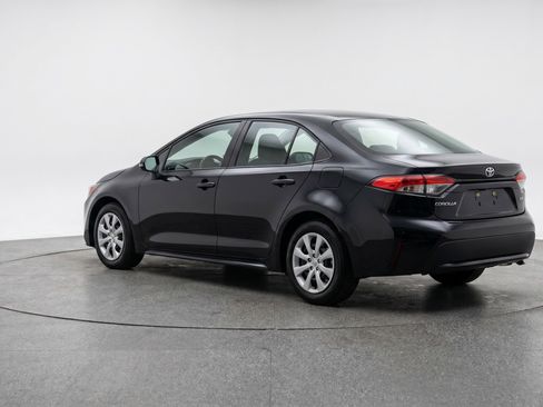 Used 2025 Toyota Corolla LE FWD image 6