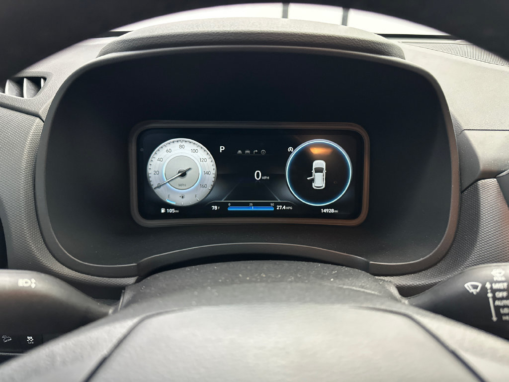 Used 2023 Hyundai Kona Limited FWD image 28