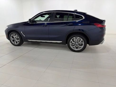 Used 2023 BMW X4 xDrive30i w/ Parking Assistance Package AWD/4WD image 2