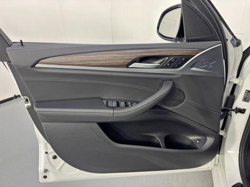 Used 2021 BMW X3 xDrive30e w/ Executive Package image 44