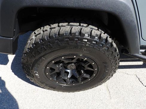 Used 2015 Jeep Wrangler Unlimited Sport w/ Quick Order Package 24S AWD/4WD image 14