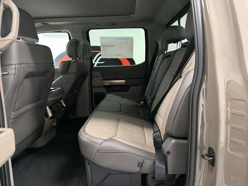 New 2026 Ford F250 Platinum w/ Platinum Plus Package AWD/4WD image 12
