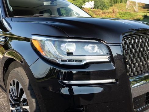 Used 2022 Lincoln Navigator L Black Label AWD/4WD image 14