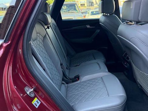 Used 2018 Audi SQ5 Prestige w/ Prestige Package AWD/4WD image 13