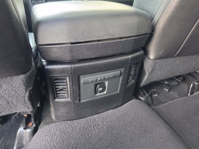 Used 2015 RAM 1500 Sport AWD/4WD image 33