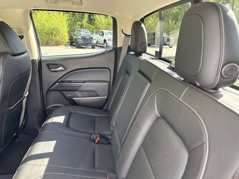 Used 2021 Chevrolet Colorado Z71 w/ Safety Package RWD image 11