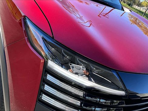 New 2026 Nissan Kicks SV image 13