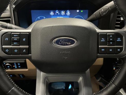 Used 2024 Ford F350 Lariat image 16