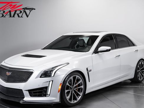 Used 2017 Cadillac CTS V w/ Luxury Package RWD image 1