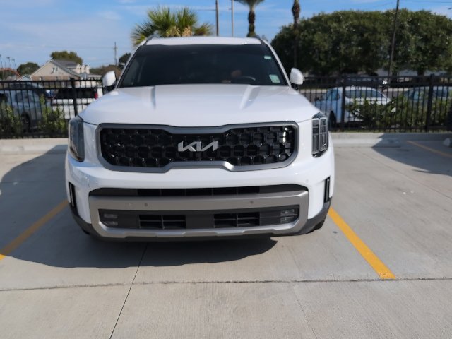 Used 2023 Kia Telluride SX Prestige X-Pro AWD/4WD image 2