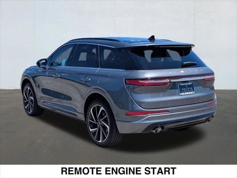Used 2025 Lincoln Corsair Grand Touring AWD/4WD image 3